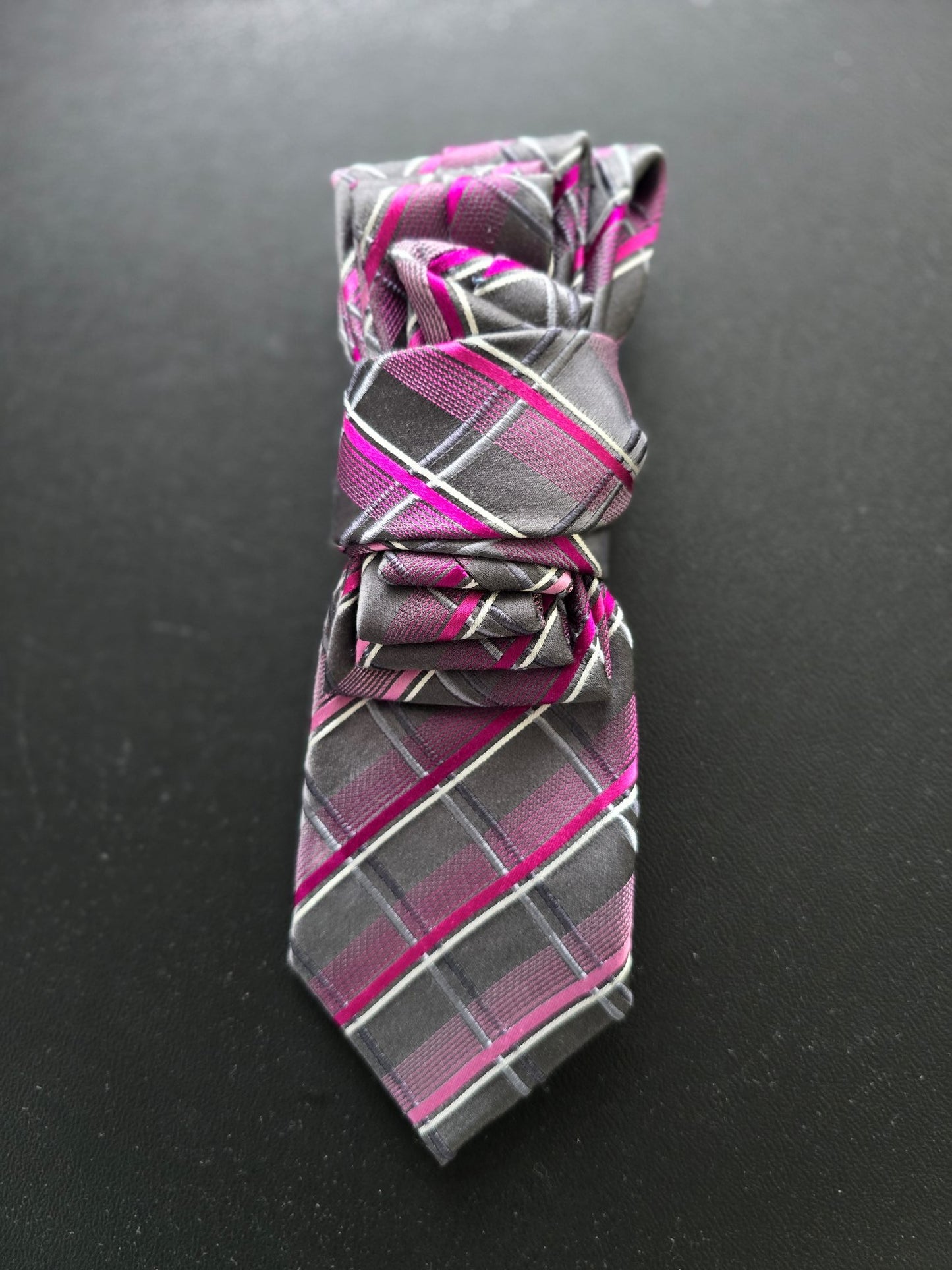 Tie - Ladies (Fuscia & Gray)